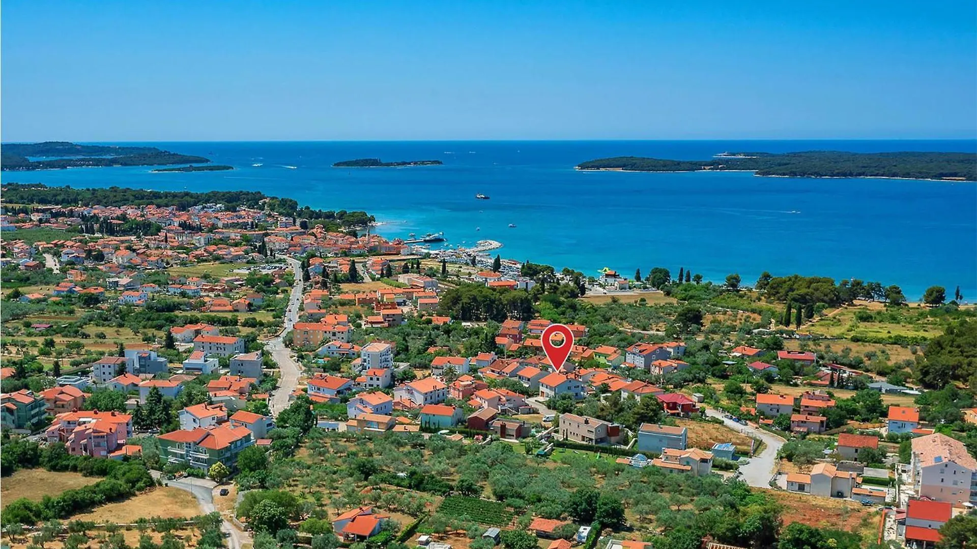 Lovely Apartment In Fazana With Kitchen location