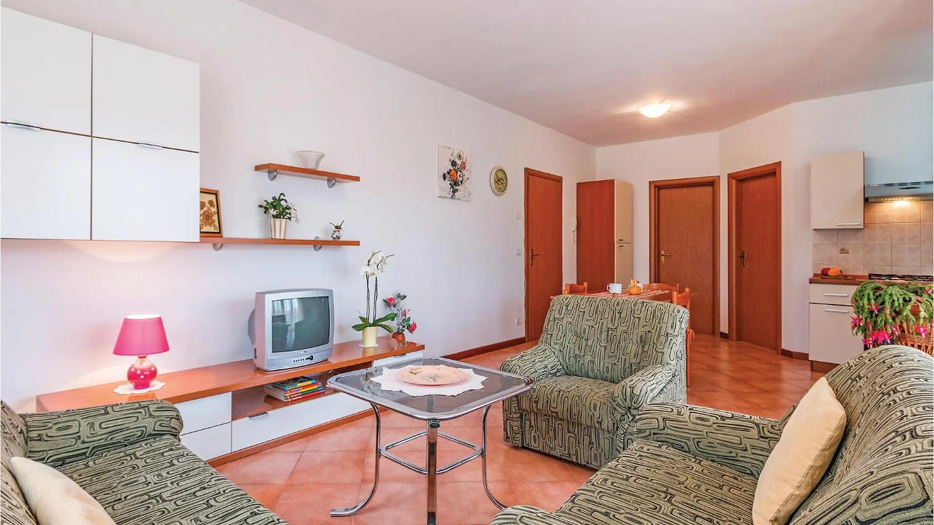 Lovely Apartment In Fazana With Kitchen