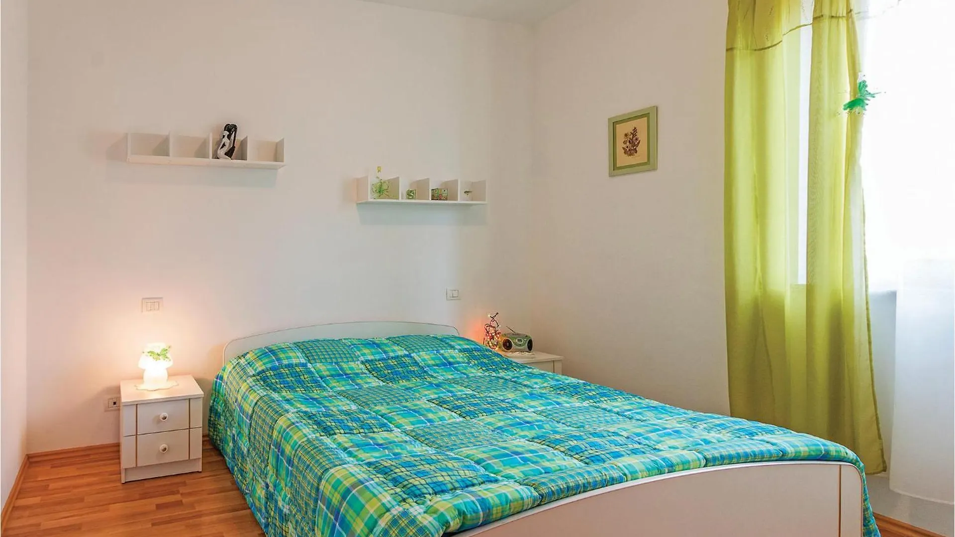 Lovely Apartment In Fazana With Kitchen